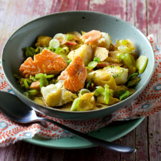 Fischpfanne mit Rhabarber Fischpfanne mit Rhabarber