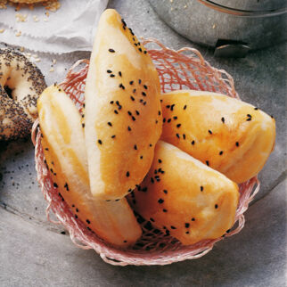 Mit Käse gefüllte Brötchen Mit Käse gefüllte Brötchen