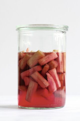 Rhabarber-Wodka Rhabarber-Wodka