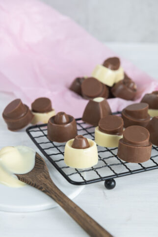 zweifarbige-Schokopralinen zweifarbige-Schokopralinen