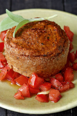 Sizilianische Törtchen mit Auberginen und Zucchini Sizilianische Törtchen mit Auberginen und Zucchini