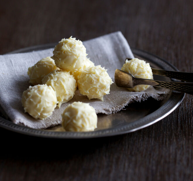 Sahnige Absinth-Kugeln Sahnige Absinth-Kugeln