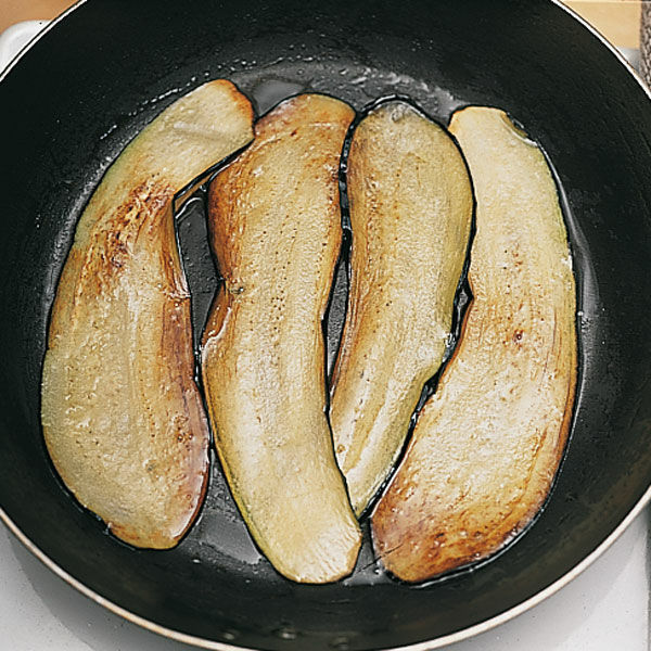 Lammfleisch im Auberginenmantel Rezept | Küchengötter