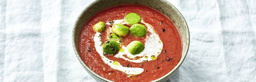 Tomatensuppe mit Avocado Tomatensuppe mit Avocado