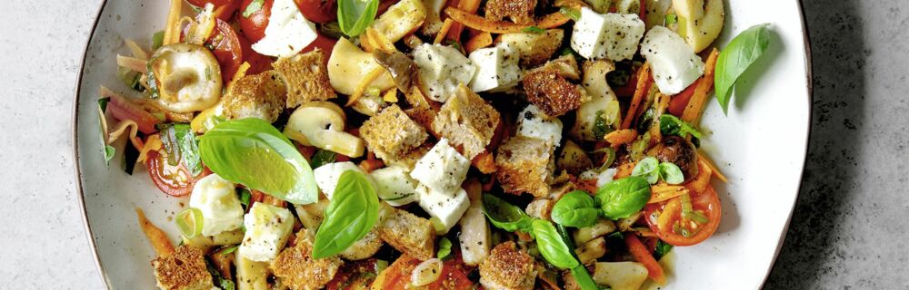 Pilzsalat mit Vollkorn-Croûtons Pilzsalat mit Vollkorn-Croûtons