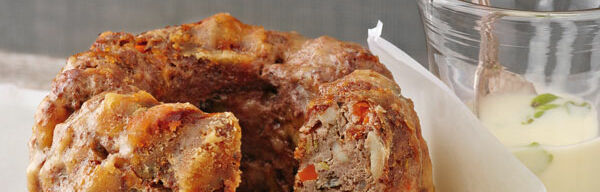 Hackfleischgugelhupf mit Kartoffelsauce Hackfleischgugelhupf mit Kartoffelsauce