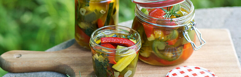 Sauer Einmachen Gemüse salzig einlegen Sauer Einmachen Gemüse salzig einlegen