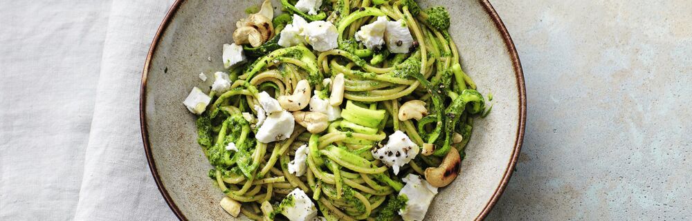 Zoodles mit Spinat-Pesto Zoodles mit Spinat-Pesto