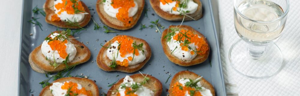 Blini mit Forellenkaviar Blini mit Forellenkaviar
