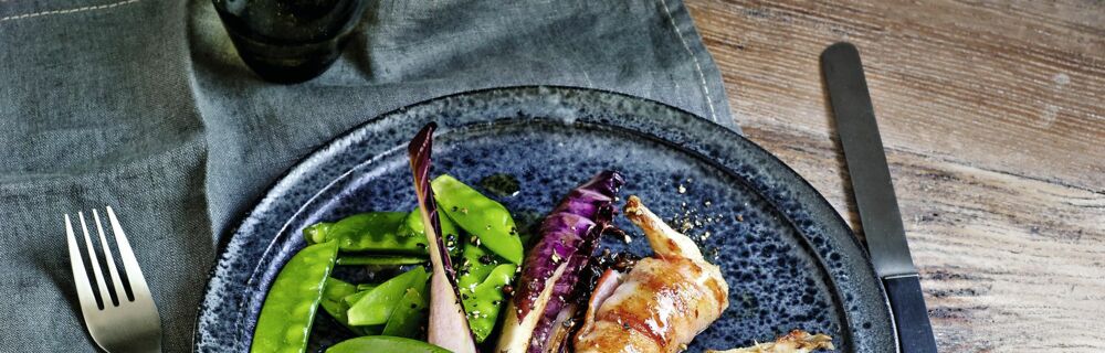 Geschmorter Trevisano mit Speckwachtel Geschmorter Trevisano mit Speckwachtel