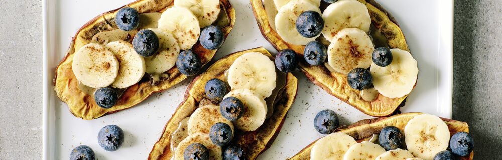 Süßkartoffel-Toast mit Obst Süßkartoffel-Toast mit Obst