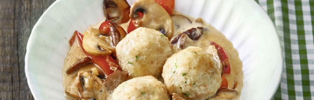 Mini-Knödel mit Pilzsauce Mini-Knödel mit Pilzsauce