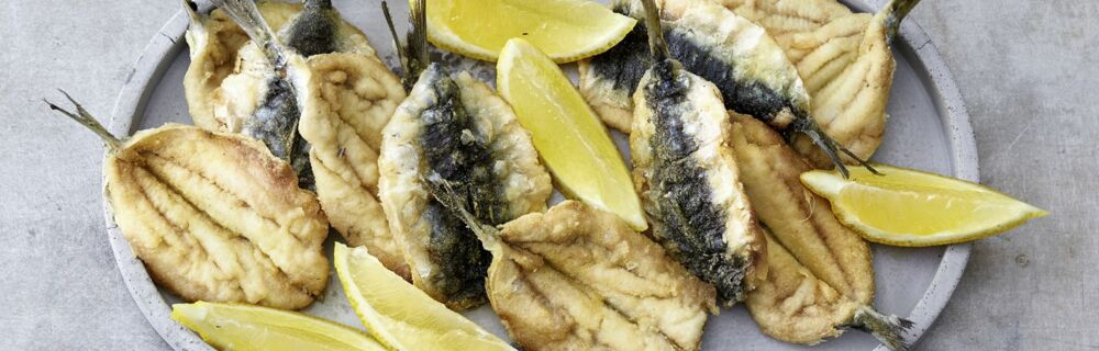 Hamsi Tava - Frittierte Sardellen Hamsi Tava - Frittierte Sardellen