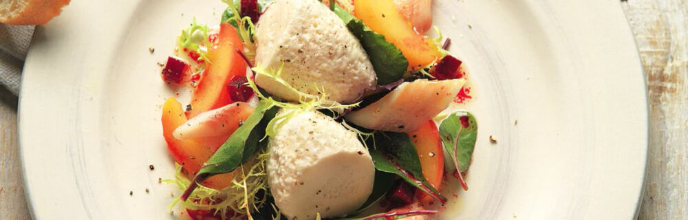 Mousse von Räucherfischen mit karamellisierten Äpfeln und Salat Mousse von Räucherfischen mit karamellisierten Äpfeln und Salat