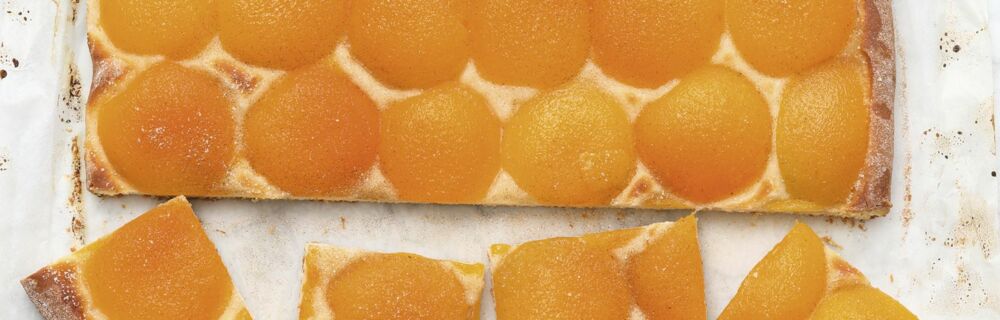 Blitz-Blechkuchen mit Obst Blitz-Blechkuchen mit Obst