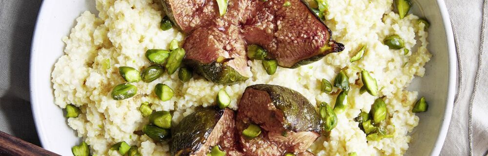 Hirseporridge mit gebackenen Feigen Hirseporridge mit gebackenen Feigen