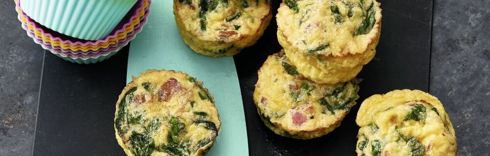 Frühstück-Muffins mit Spinat und Speck Frühstück-Muffins mit Spinat und Speck