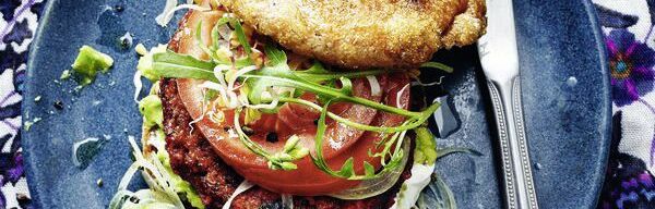 Rote-Bete-Burger mit Ziegenkäse Rote-Bete-Burger mit Ziegenkäse