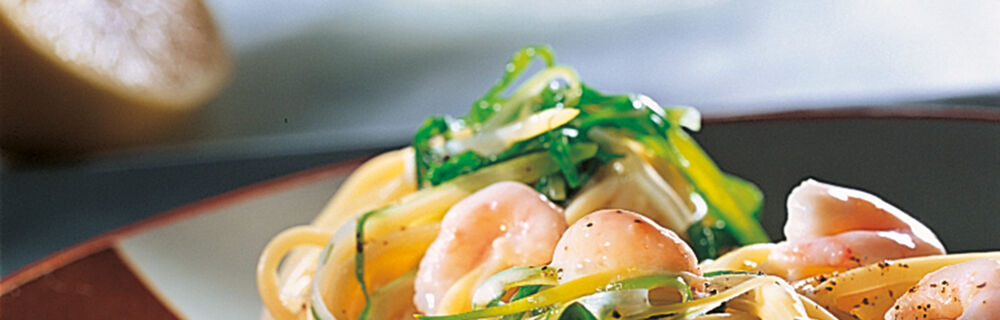 Basic cooking: Spaghetti mit Zitronensahne und Garnelen Basic cooking: Spaghetti mit Zitronensahne und Garnelen