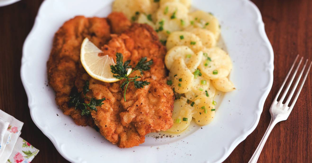 Klassisches Wiener Schnitzel mit Kartoffelsalat Rezept | Küchengötter