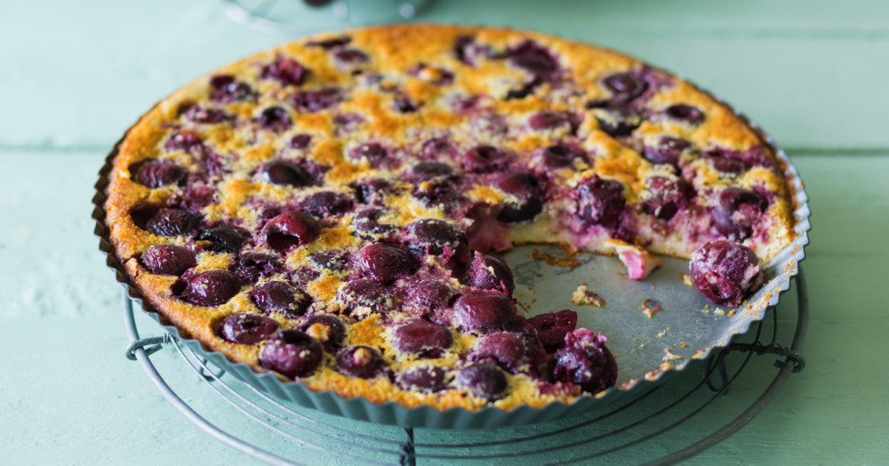 Kirschauflauf mit Joghurtsahne Rezept | Küchengötter