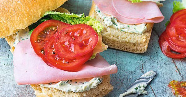 Frischkäse-Schinken-Sandwich Rezept | Küchengötter