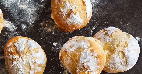 Kaiserbrötchen Rezept | Küchengötter