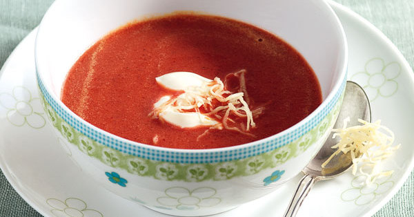 Rote-Bete-Suppe mit Ingwer und Meeretich Rezept | Küchengötter