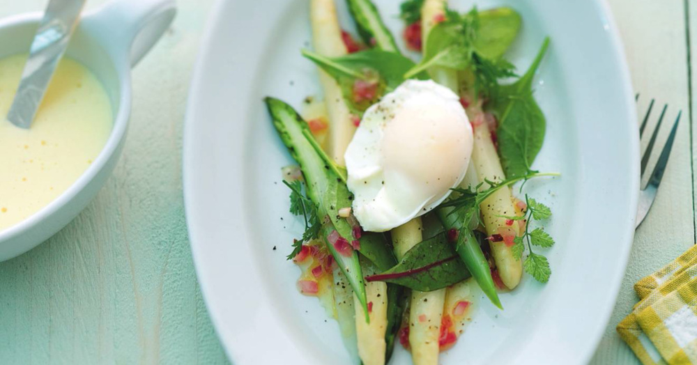 Lauwarmer Spargelsalat mit Pochiertem Ei Rezept | Küchengötter