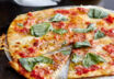 Ofenfrische Pizza Margherita Ofenfrische Pizza Margherita