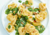 Tortellini mit Spinat-Käse-Sauce Tortellini mit Spinat-Käse-Sauce