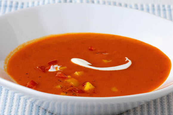 Pikante Tomaten Paprika Suppe Mit Einlage - Rezepte Suchen