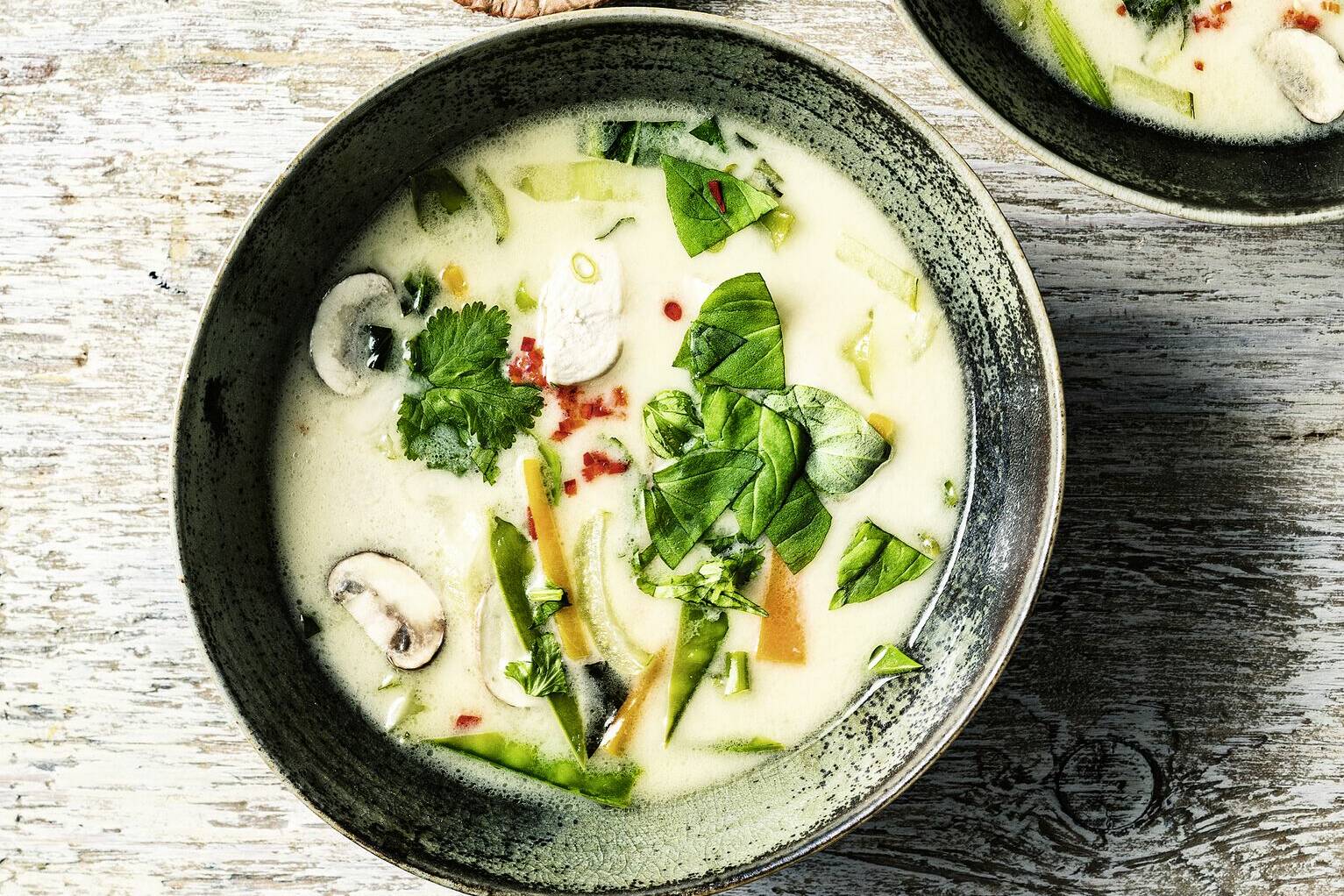 Tom Kha Gai - Hühnersuppe aus Thailand Rezept | Küchengötter