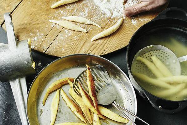 Fingernudeln selber machen Rezept | Küchengötter