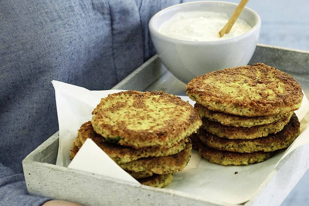 Hirsebratlinge mit Pastinaken und Möhren Rezept | Küchengötter