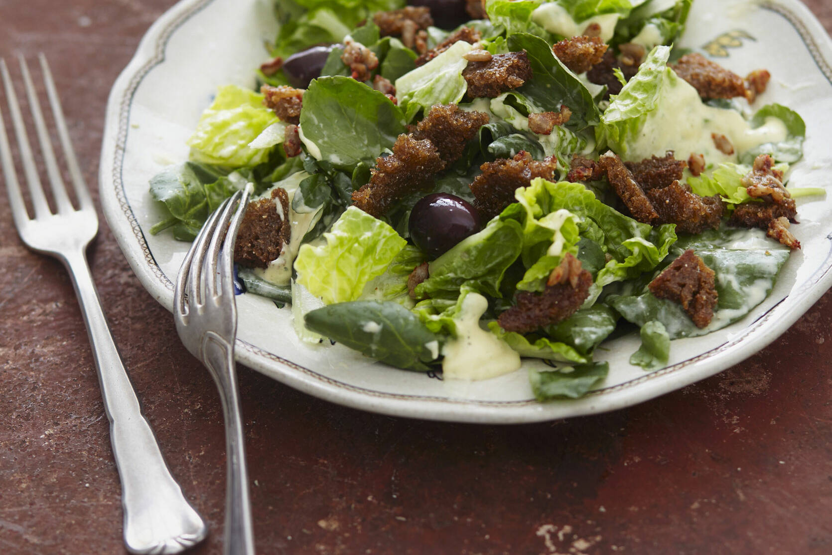 Caesars Salad mit Brunnenkresse