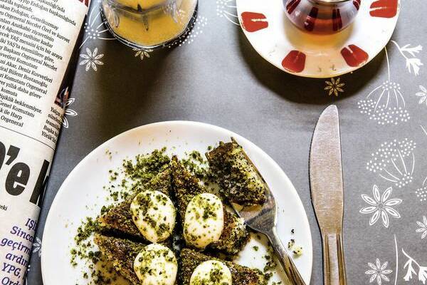 Griesskuchen mit Mohn – türkische Meze Rezept | Küchengötter