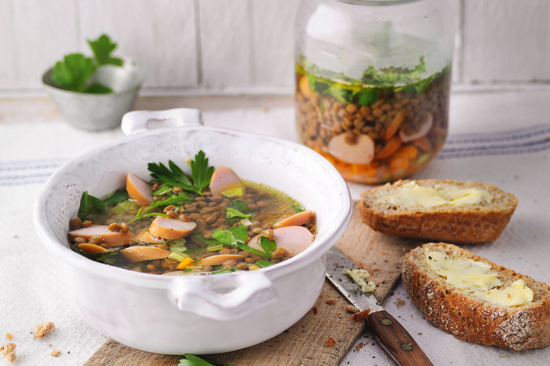 Linsensuppe mit Würstchen im Glas Rezept | Küchengötter