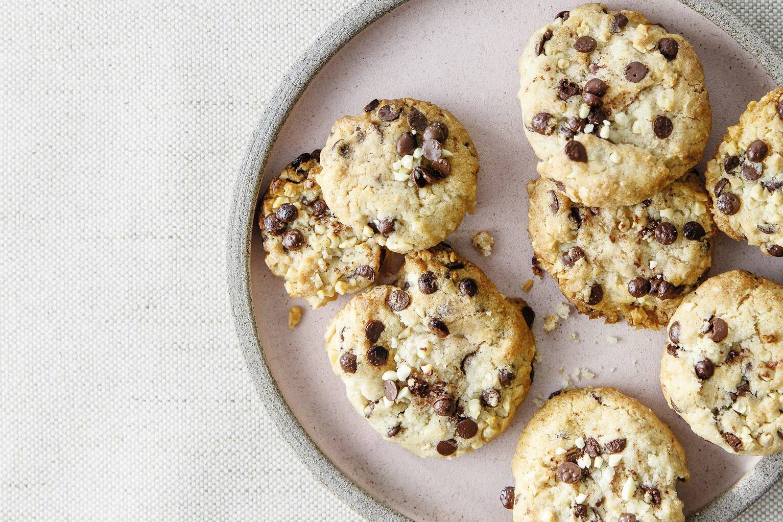 Vegane Chocolate Chip Cookies mit Mandeln Rezept | Küchengötter