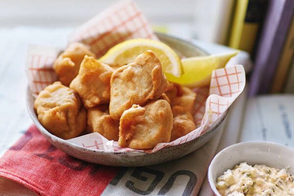 Fish Nuggets mit Kräutercreme Rezept | Küchengötter