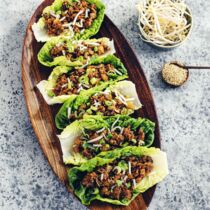 Asiatische Lettuce-Wraps Asiatische Lettuce-Wraps