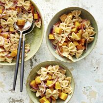 Nudelsalat mit Kürbis Nudelsalat mit Kürbis