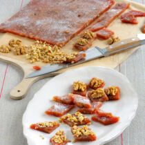 Quitten-Walnuss-Konfekt Quitten-Walnuss-Konfekt