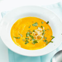 Kürbissuppe mit Äpfeln und Curry Kürbissuppe mit Äpfeln und Curry