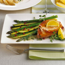 Gegrillter Spargel mit Tunfisch Gegrillter Spargel mit Tunfisch