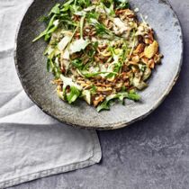 Chicoréesalat mit Rucola und Linsen Chicoréesalat mit Rucola und Linsen