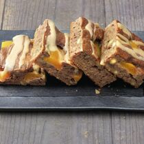 Aprikosen-Karamell-Schnitten Aprikosen-Karamell-Schnitten