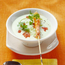 Kalte Avocado-Kokoscremesuppe Kalte Avocado-Kokoscremesuppe