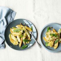 Schwarzwurzel-Kaki-Salat Schwarzwurzel-Kaki-Salat