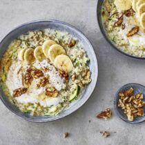 Zucchini-Porridge mit Banane Zucchini-Porridge mit Banane